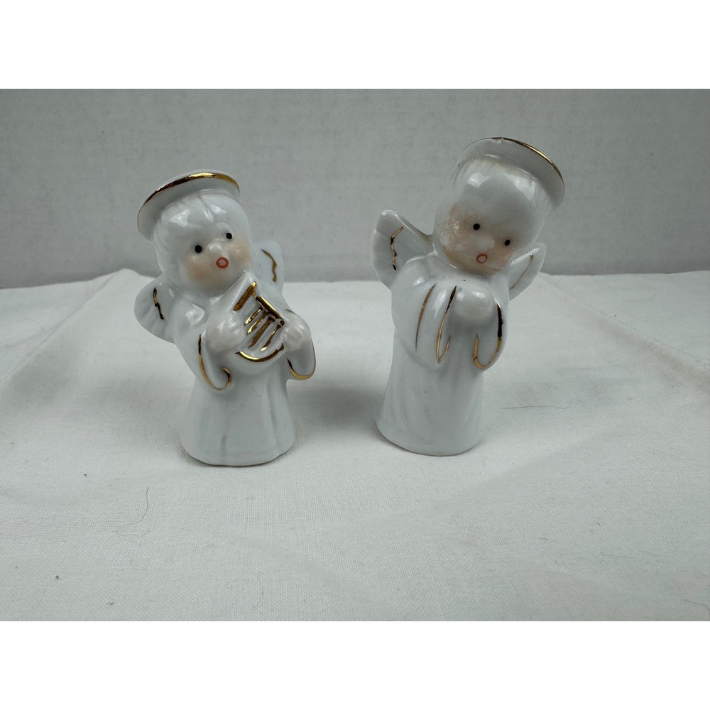 Vintage Ceramic Angel Salt and Pepper Shakers White Gold Trim Christmas Decor - Picture 2 of 9